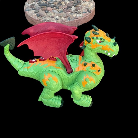 FISHER PRICE IMAGINEXT GREEN DRAGON RED WINGS - Picture 2 of 15